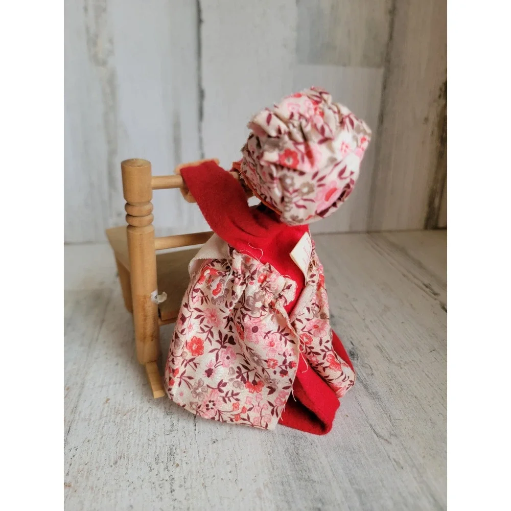Annalee Mrs Claus chair vintage mobility doll vintage Xmas plush home
